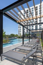 Madison West Elm in Conshohocken, PA - Foto de edificio - Building Photo