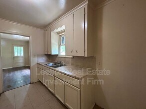 2551 Claiborne Ave in Shreveport, LA - Building Photo - Building Photo