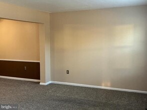 448 Windsor Dr in Harleysville, PA - Foto de edificio - Building Photo