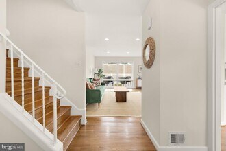 10302 Antietam Ave in Fairfax, VA - Building Photo - Building Photo