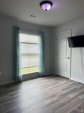 2410 Hebert Dr in La Place, LA - Building Photo - Building Photo