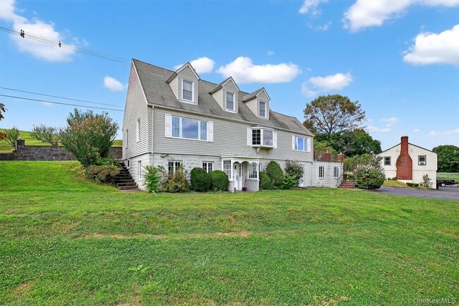 38 Old Indian Rd in Milton, NY - Building Photo - Building Photo