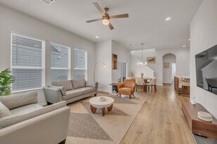 8616 Torrita Dr in Hutto, TX - Building Photo