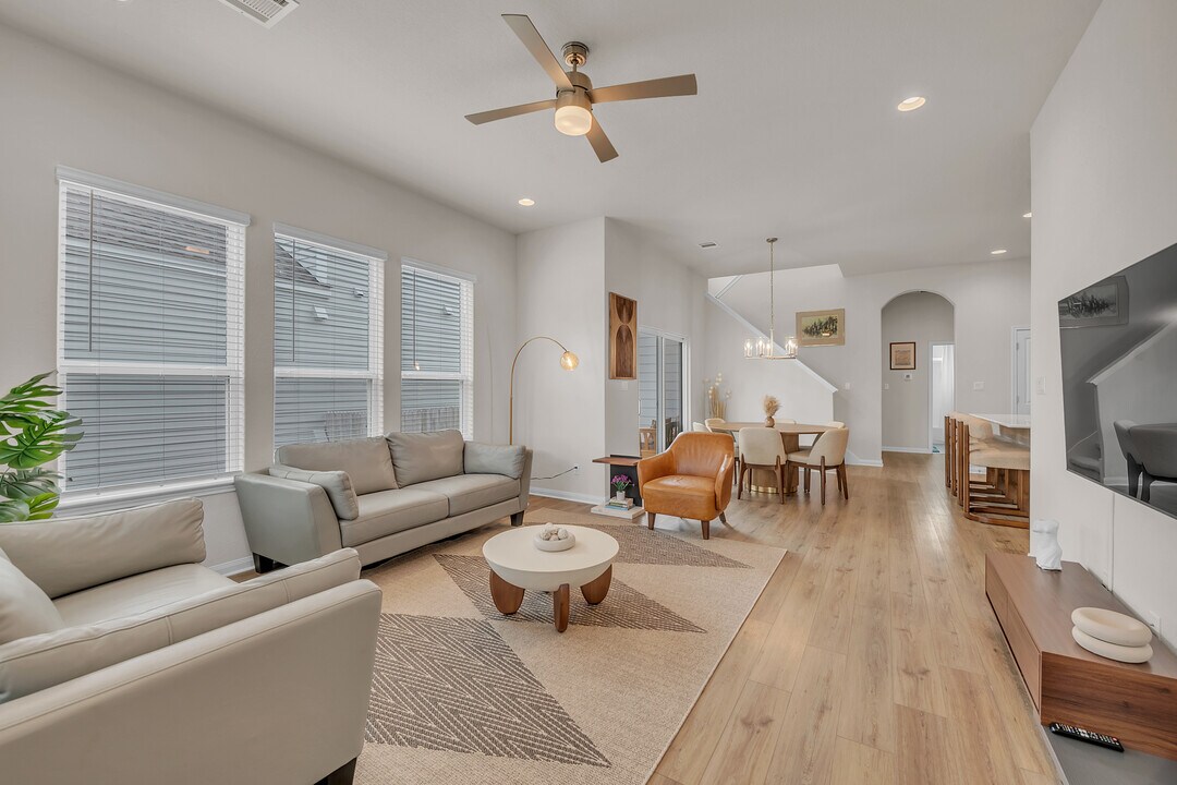 8616 Torrita Dr in Hutto, TX - Building Photo