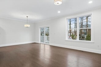 15 Lily Pond Ln in Lexington, MA - Building Photo - Building Photo