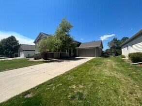 2033 Falcon Hill Rd in Fort Collins, CO - Building Photo - Building Photo