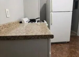 140 N Meadow St in Watertown, NY - Building Photo - Building Photo