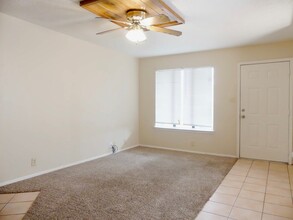 1201 Redwood St in Andrews, TX - Building Photo - Building Photo