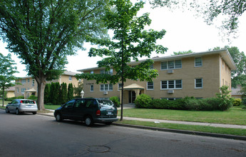 Amber Court in Edina, MN - Building Photo - Building Photo