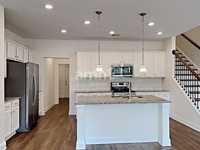 145 Lindridge Dr in Lilburn, GA - Building Photo - Building Photo