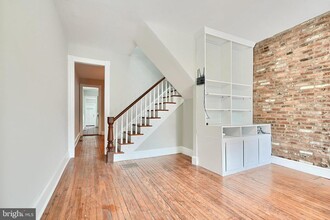 13 S Collington Ave in Baltimore, MD - Building Photo - Building Photo