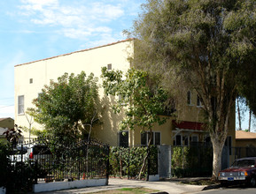 4916 E Lexington Ave in Los Angeles, CA - Building Photo - Building Photo