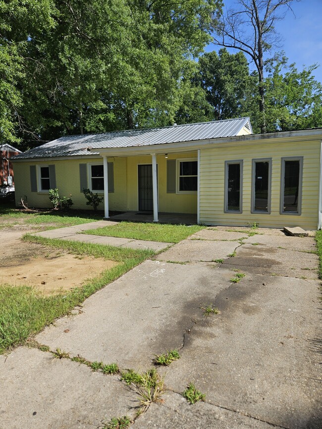 122 Collinwood Ave in Montgomery, AL - Building Photo - Building Photo