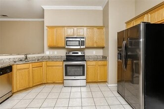 608 Crystal Brook Dr in Saginaw, TX - Building Photo - Building Photo