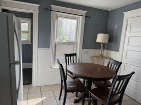 9 Bartlett St in Poughkeepsie, NY - Building Photo