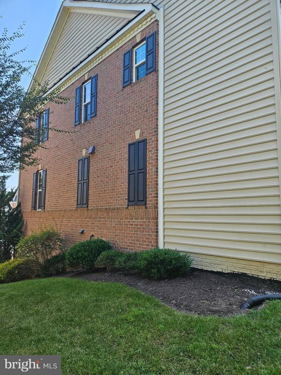 property at 922 Magnolia Blossom Ct