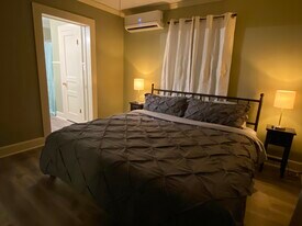 203 Cirus St in Franklin, LA - Building Photo