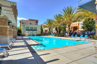 Tralee Village Apartments in Dublin, CA - Foto de edificio - Building Photo