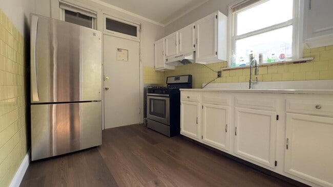 property at 6855 W Addison St