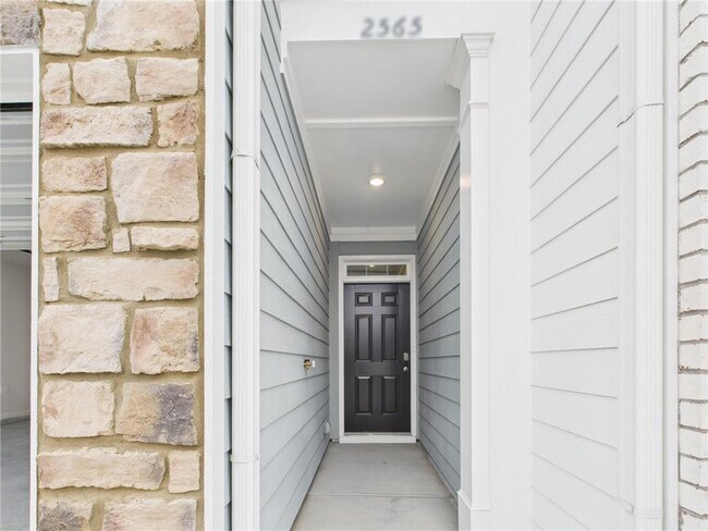 2565 Poppy Ct in Buford, GA - Building Photo - Building Photo