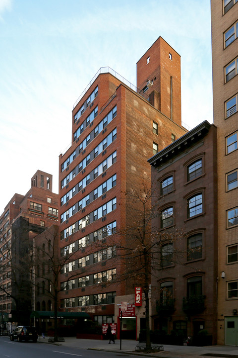 110 E 36th St in New York, NY - Building Photo