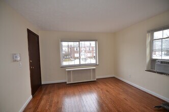 2532 Williams Ave, Unit 3 in Cincinnati, OH - Building Photo - Building Photo