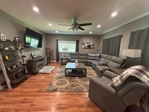 5430 Whitney Ct in Garden Valley, CA - Building Photo - Building Photo