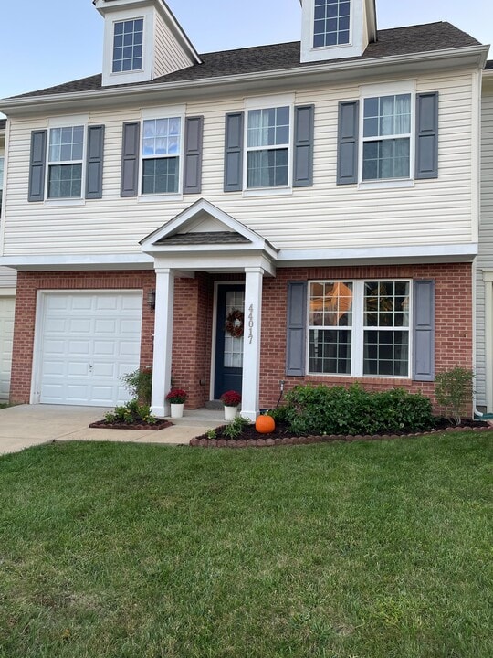 44017 Swift Fox Dr in California, MD - Building Photo