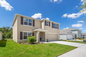 5439 Logan Cave Ave in Wimauma, FL - Building Photo - Building Photo