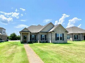 285 Azalea Dr in Somerville, TN - Building Photo