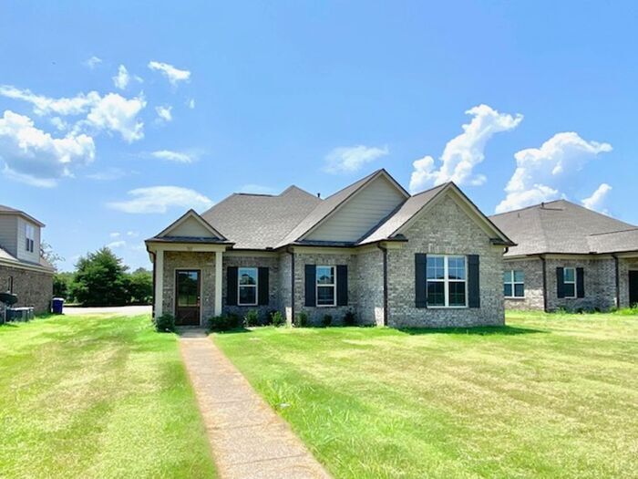 285 Azalea Dr in Somerville, TN - Building Photo