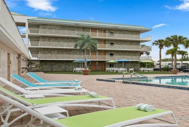 property at 1500 N Thacker Ave