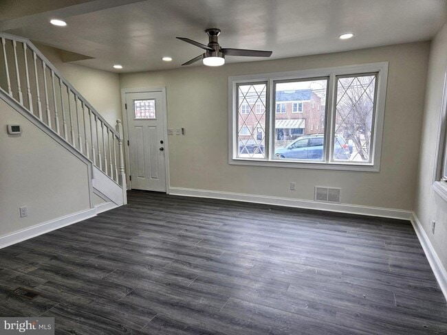 property at 5416 Radecke Ave