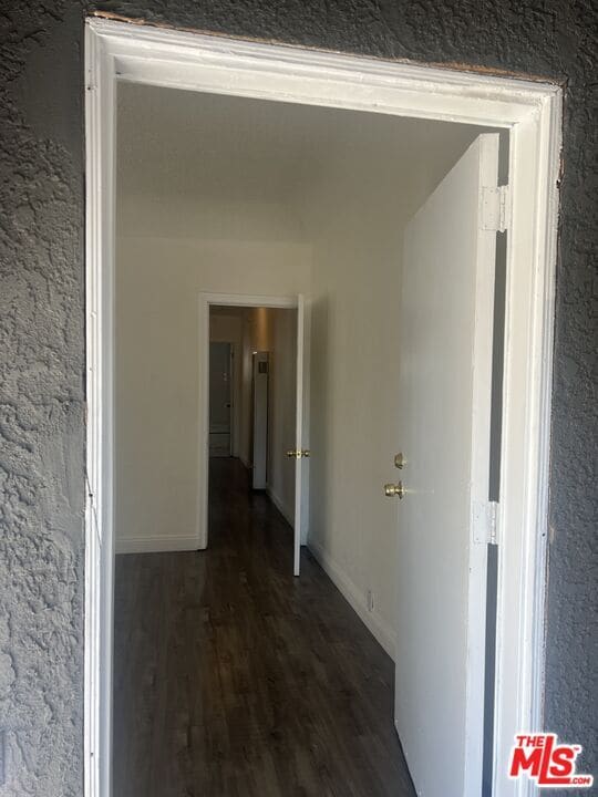 6315 S Victoria Ave in Los Angeles, CA - Building Photo - Building Photo