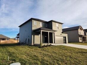 219 Donegal Dr in Clarksville, TN - Building Photo - Building Photo