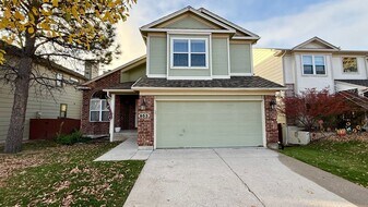 953 Dancing Horse Dr in Colorado Springs, CO - Building Photo