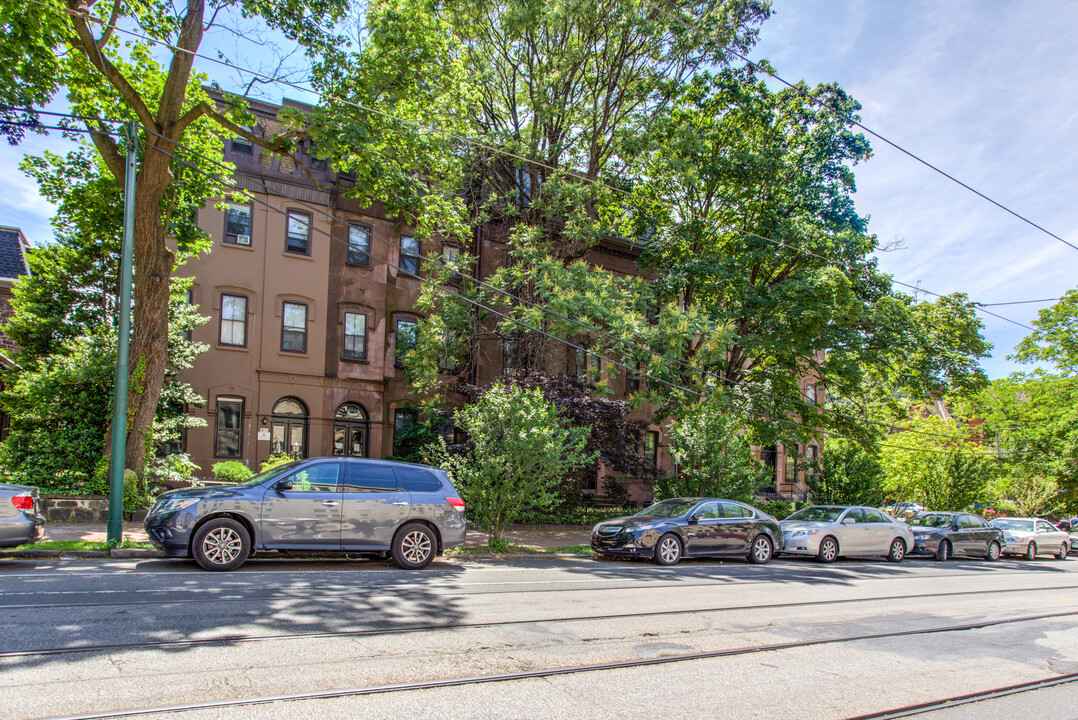 4108 Spruce St in Philadelphia, PA - Foto de edificio