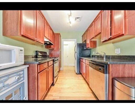 19 Medford St-Unit -1 in Chelsea, MA - Building Photo