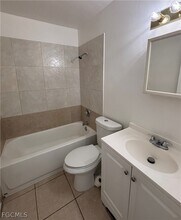 704 SE 46th Ln in Cape Coral, FL - Building Photo - Building Photo