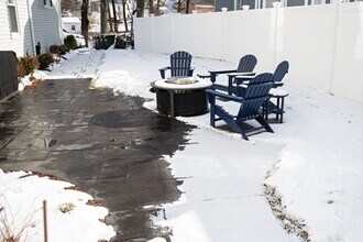 104 Union St in Franklin, MA - Building Photo - Building Photo