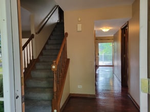 4 Taylor Ct in Bolingbrook, IL - Building Photo - Building Photo