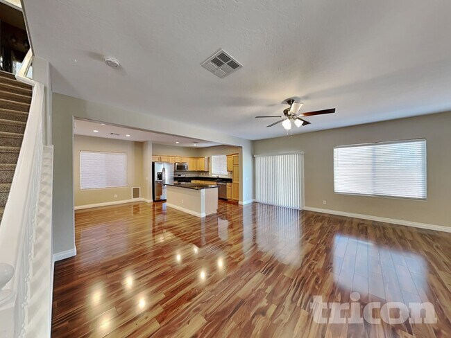 8081 Celina Hills St in Las Vegas, NV - Building Photo - Building Photo