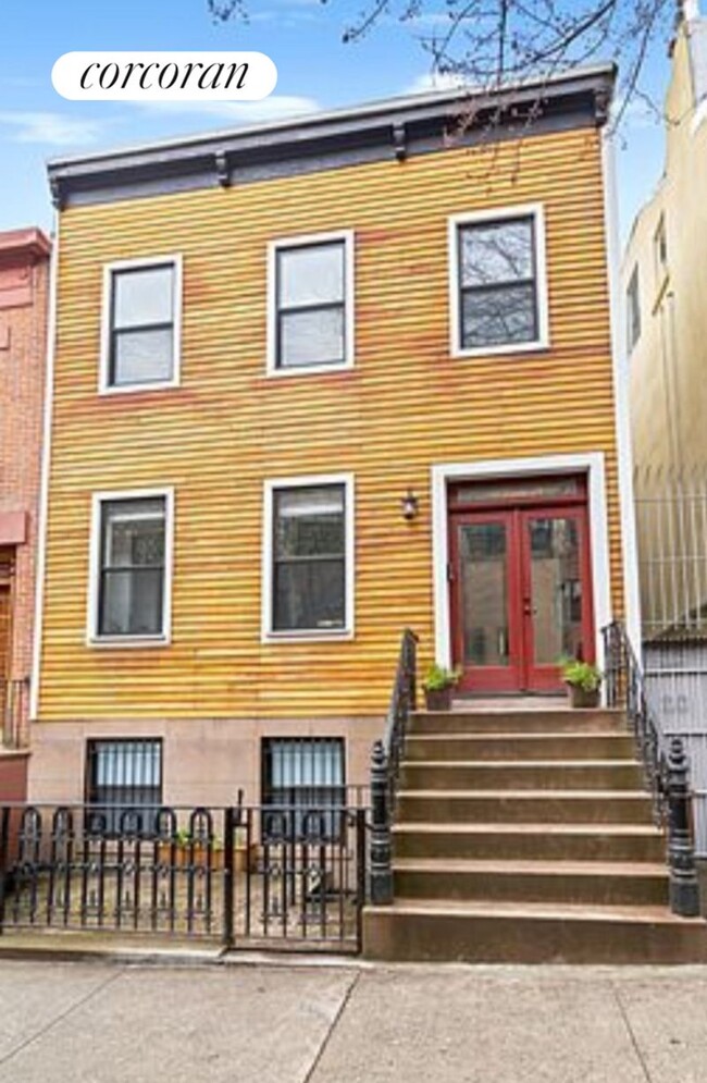 property at 18 Butler St
