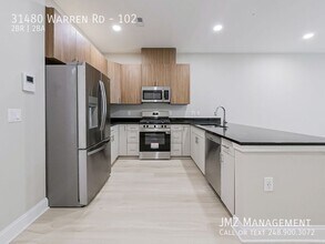 31480 Warren Rd in Westland, MI - Building Photo - Building Photo