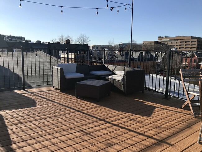 1839 5th St NW, Unit 1 in Washington, DC - Building Photo - Building Photo
