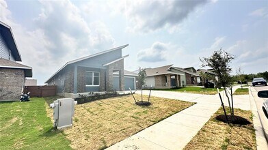 191 Tofalla in Kyle, TX - Building Photo - Building Photo