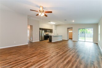 719 SW 13th Terrace in Cape Coral, FL - Building Photo - Building Photo