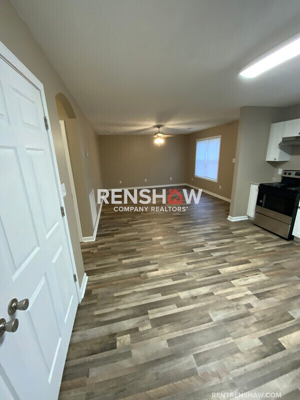 469 Dana St in Dyersburg, TN - Building Photo - Building Photo