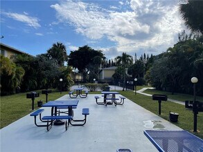 550 SE 2nd Ave in Deerfield Beach, FL - Building Photo - Building Photo