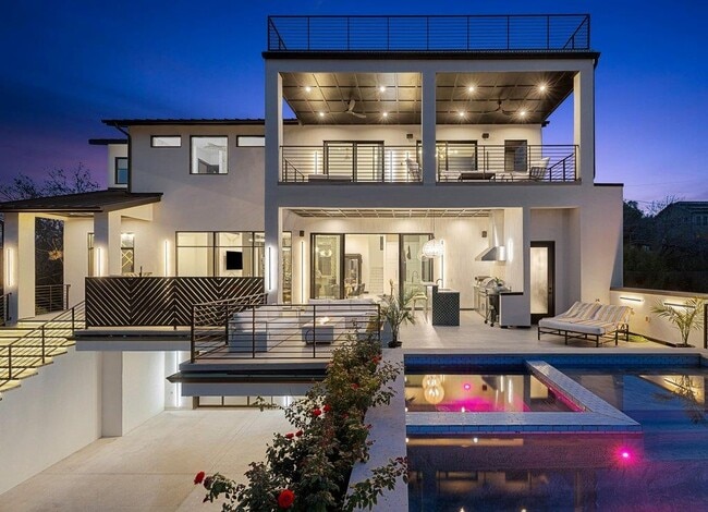 property at 12885 Park Dr